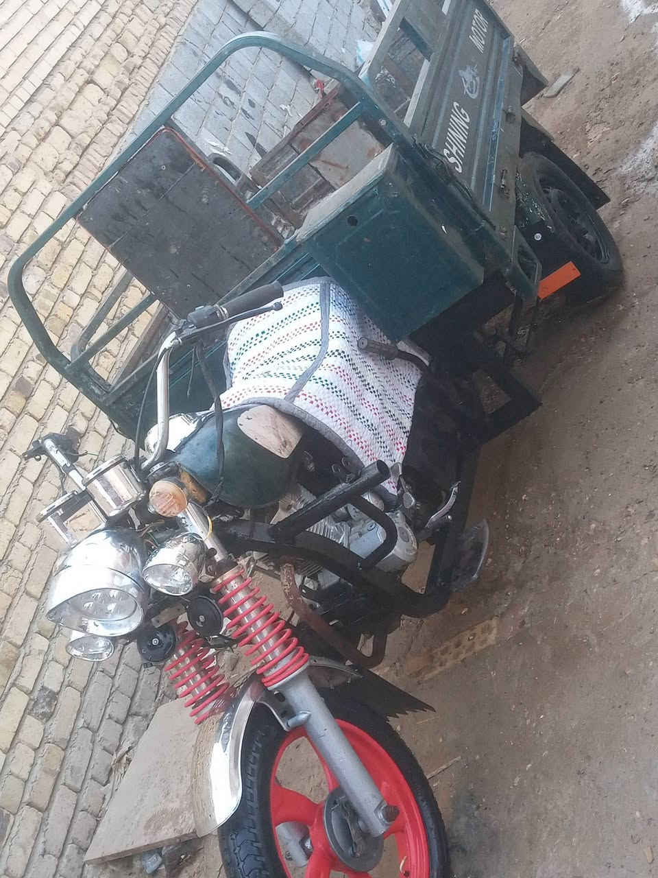 سلام عليكم ستوته جمره كلك كلك كلك كلك كلك كلك للبيع موديل 19محرك اخرس 19 شاصي بي لحيم بلركبه ماكفله الستوته نضيفه كهربائية بيها قطع بلضفيره تخم تايرات جدد البدي نضيف تايرات نضاف محرك ستوه مجفت والسعر 750وبيها مجال مكاني نجف الاشرف قضاء المشخاب رقم تلفوني *********** وغير مبرر ذمه اللي كسره بحلالي واللي ينطي وعود كاذبه هاي تفاصيل كلها اقرا تعال خاص
