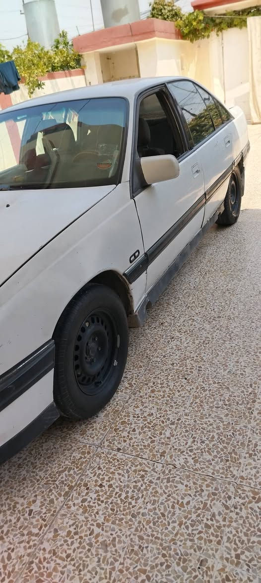 اوميكا موديل 93 مـحرگ بدايت صرف كير شرط اتماتيك  سنويه يلا2027 طخم جديد طخم تيرات جديد السعر 27 بيهال مجال بيع فقط 
***********
