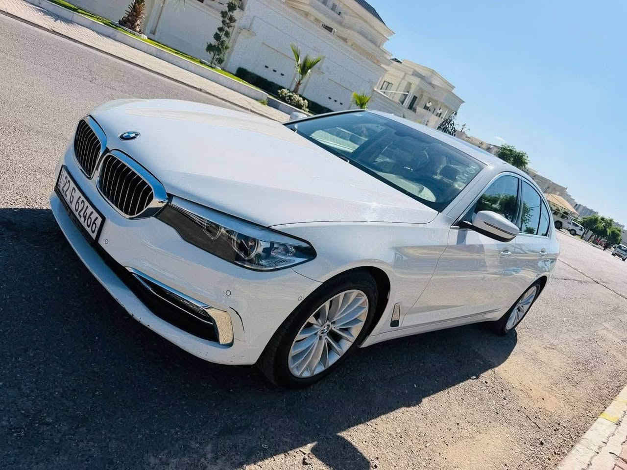 للبيع
BMW / 520i

وكالة شركة العروش 

موديل 2019

السياره كفاله عامه من الصبغ والحادث والتبديل والبارد 

مكفول حتى الدعاميات 

السيارة بعده ع وضع الشركة حيل حيل جديده 

كير مكينه كفاله عامه برغي ممفتوح بيه 

4 سويجات وياها  

ماشية 136 الف كم

مكان بغداد - السيدية

***********
