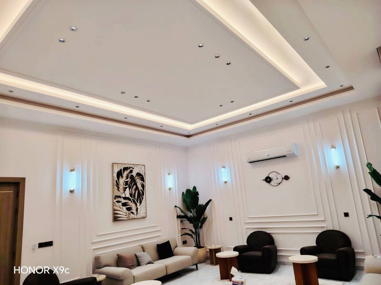 ✨ صبغ وديكورات عصرية بأجود الألوان
🏠 أعمال داخلية وخارجية
📍 نشتغل جميع المحافظات
📞 للحجز والاستفسار: ***********
