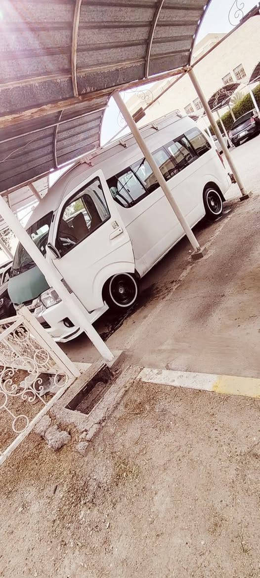 جنبي ١٤ سياره جاهزه لخير مكينه ٣٠٠٠ جنون اكسن تبريد حداد تخم تاير دواخل شاشه كامره اكسن باب كهرباي  سياره مصفره وراعيه يريد تحويل تشتري تحول مكان بصره سعر ٩٥ بيه مجال بسيط مكان بصره اتصال ***********

نص مكتوب في الصور:
- NOTE 40 Pro 24mm f/1.75 1/20s ISO8446