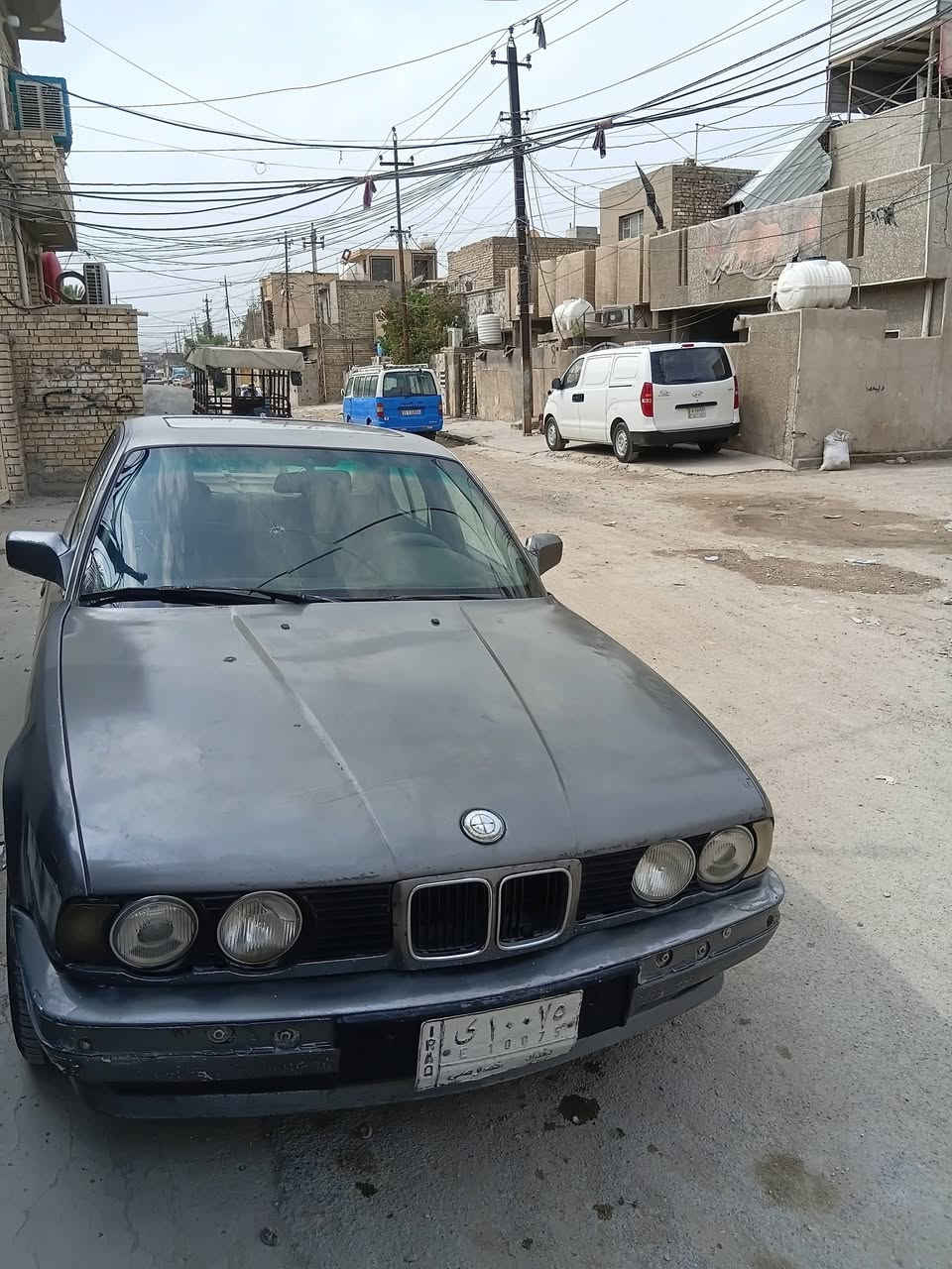 سلام عليكم بيئم 525 كير عادي مكينه جديده سياره بلاديه كلهة  تحويل ثاني يوم السعر ٣٣/ رقم الهاتف ***********
