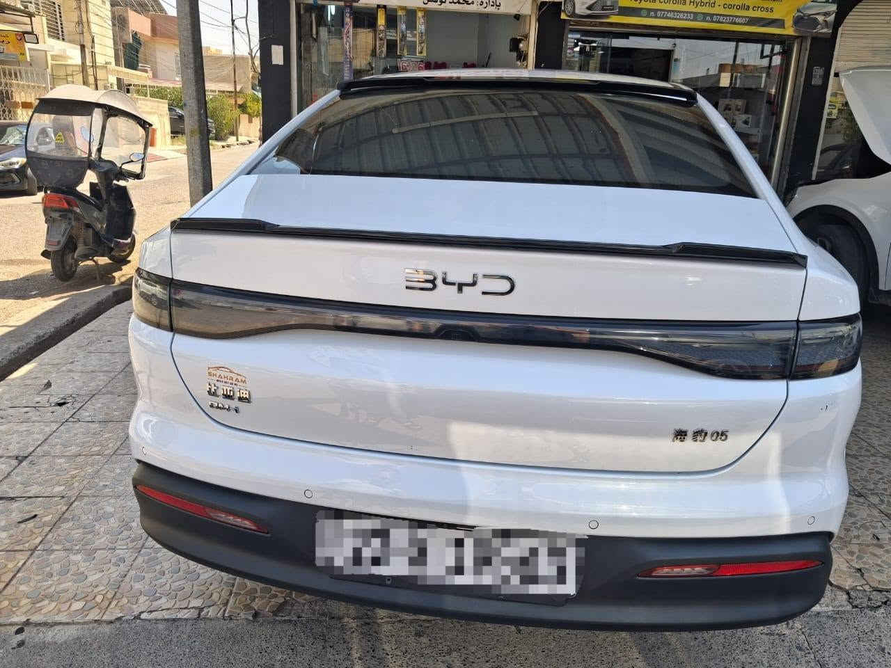 كفرات مراية ويدات باب + سبايدرات+شفقات لكافة سيارات BYD
العنوان: الموصل سايدين حي الشرطة
للتواصل: ***********
نوفر كافة قطع BYD وتويوتا هايبرد 
#cars #سيارات #قطع_غيار_سيارات #نينوى #تجارة
