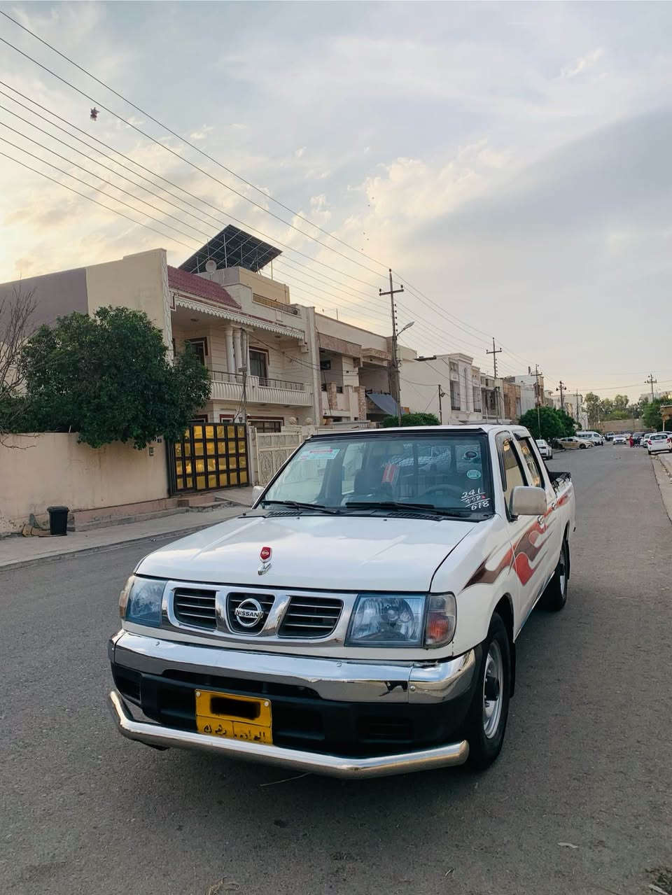 نيسان بيكاب • ٢٠٠١ • اوراق اربيل