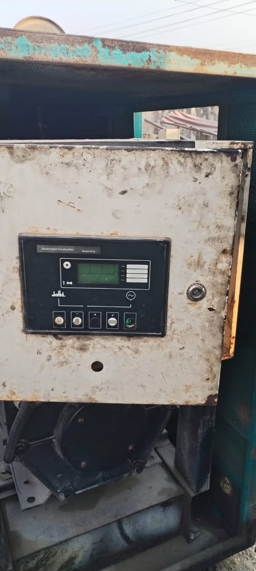 بيع مستعجل لظرف خاص وبسعر 55 وبيها مجال
مولد بيركنز 100KV 
اربعه بستم 
مولده مجفته حديثاً 
ومسويلها صيانه عامه حتى ضفيره مشتغلها جديد 
المولد ابيع ضمان تشغيل وتحميل 

للاستفسار الاتصال على ***********
