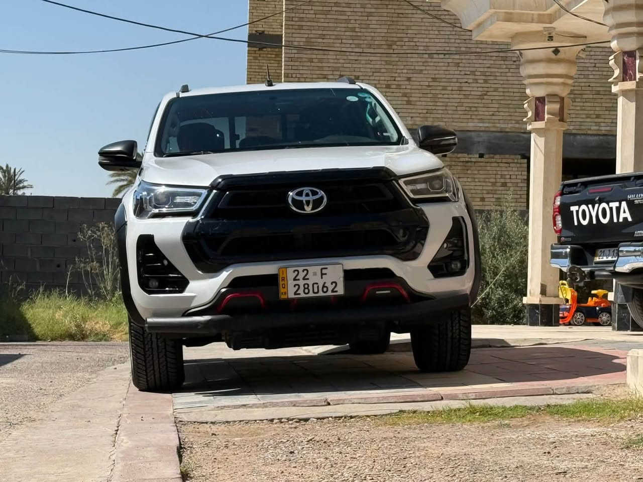 للبيع
تويوتا هايلوكس TRD موديل 24 رقم اربيل تحويل مباشر سياره نضيفه ماشيه 103محرك 6 سلندر سياره ساز 
مكان السياره الفلوجه الكرمه  السعر 360 وبيها مجال

واتساب اتصال 
***********
