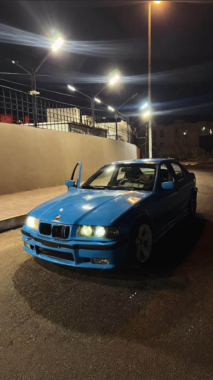 السلام عليكم
لون ازرق مميز BMW E36
السيارة باسمي تحويل ثاني يوم
رقم بغداد انكليزي جديد و سنوية جديدة وهزة بعدها ما ساقطة و السيارة مشتغلها
على ايدي
مكينة و كير يخبلن ترايك وين
ما تريد بغداد, العراق

