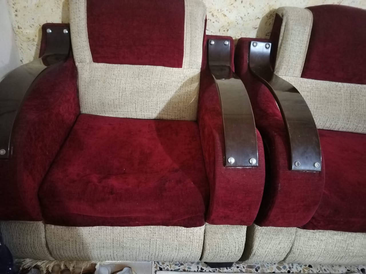 كنب • ١٠ مقاعد • حي الجهاد