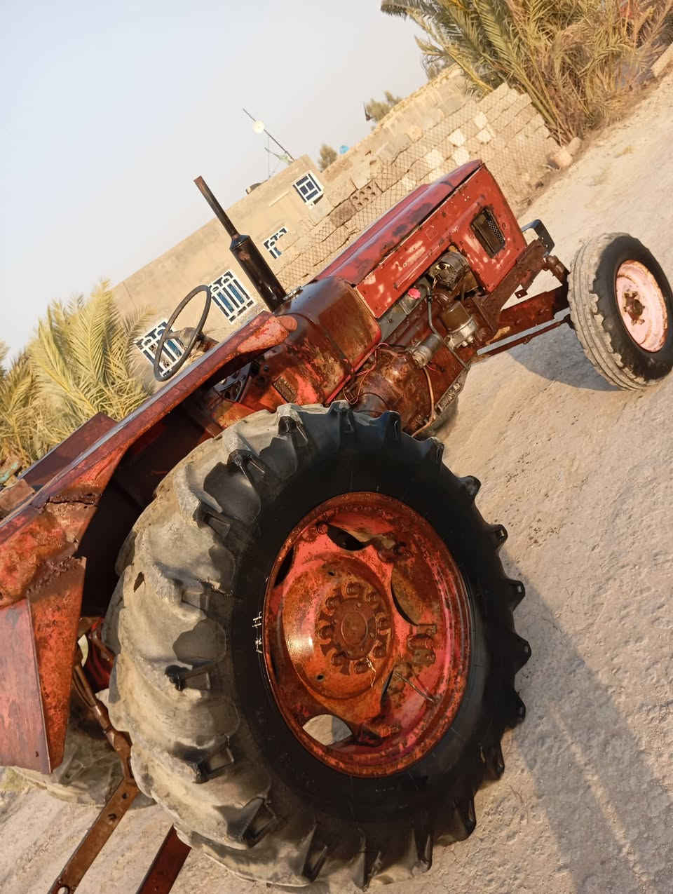 للبيع 88 مكينه مكفوله محرك كير كسل جهاز رفع صدر تخم تايرات كهرباء جاهزه من كلشي شرط الكراب بيريك مكان نعمانيه نهر المالح سعر 2700 تصال ***********
