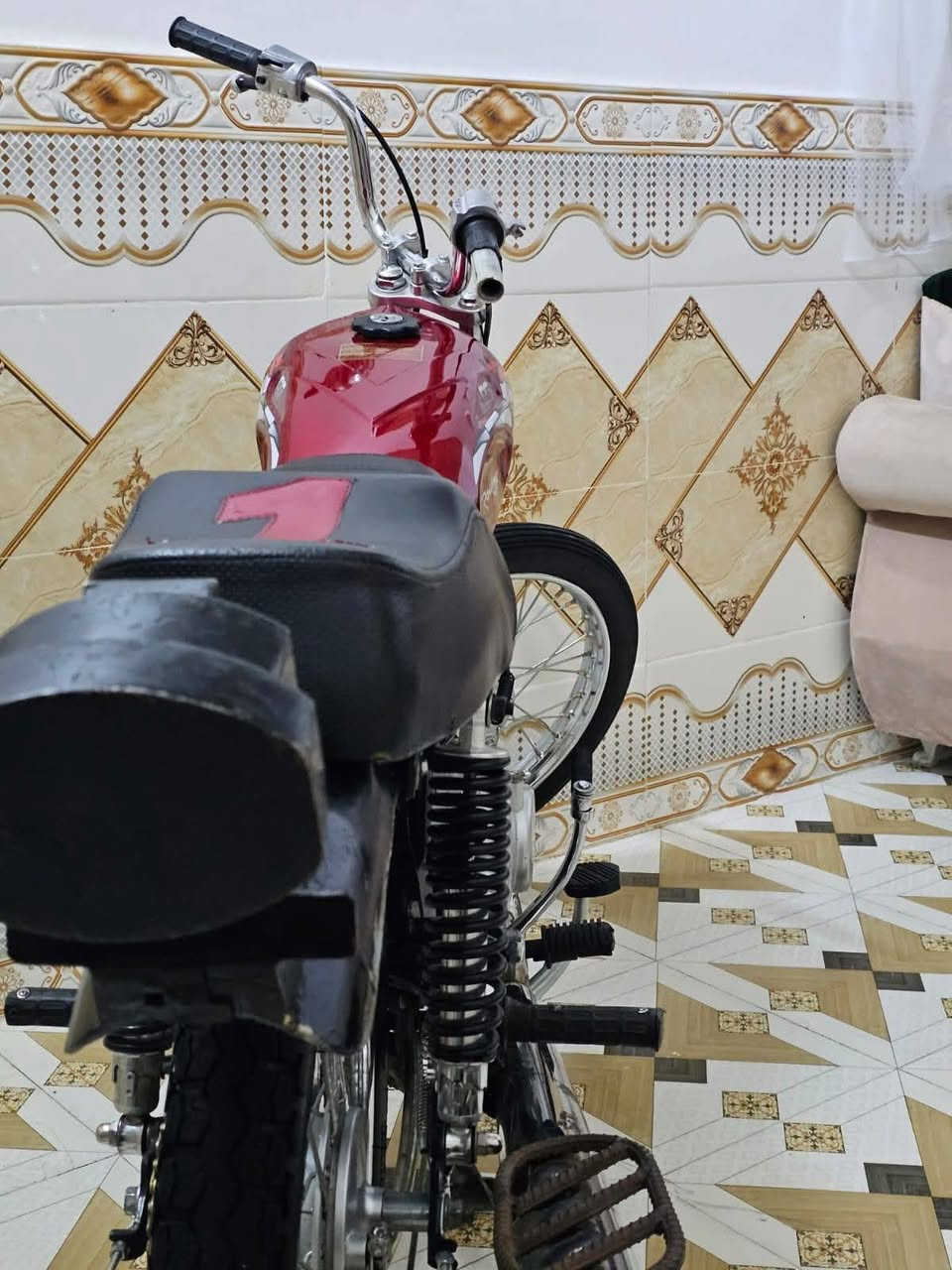 سلام عليكم دارجه نامه شلامجه للبيع 
مديل 22 اوراق وصولي.  واسط قضاء 
للحي لسعر 400 بيه مجال ال ستفسار 
***********
