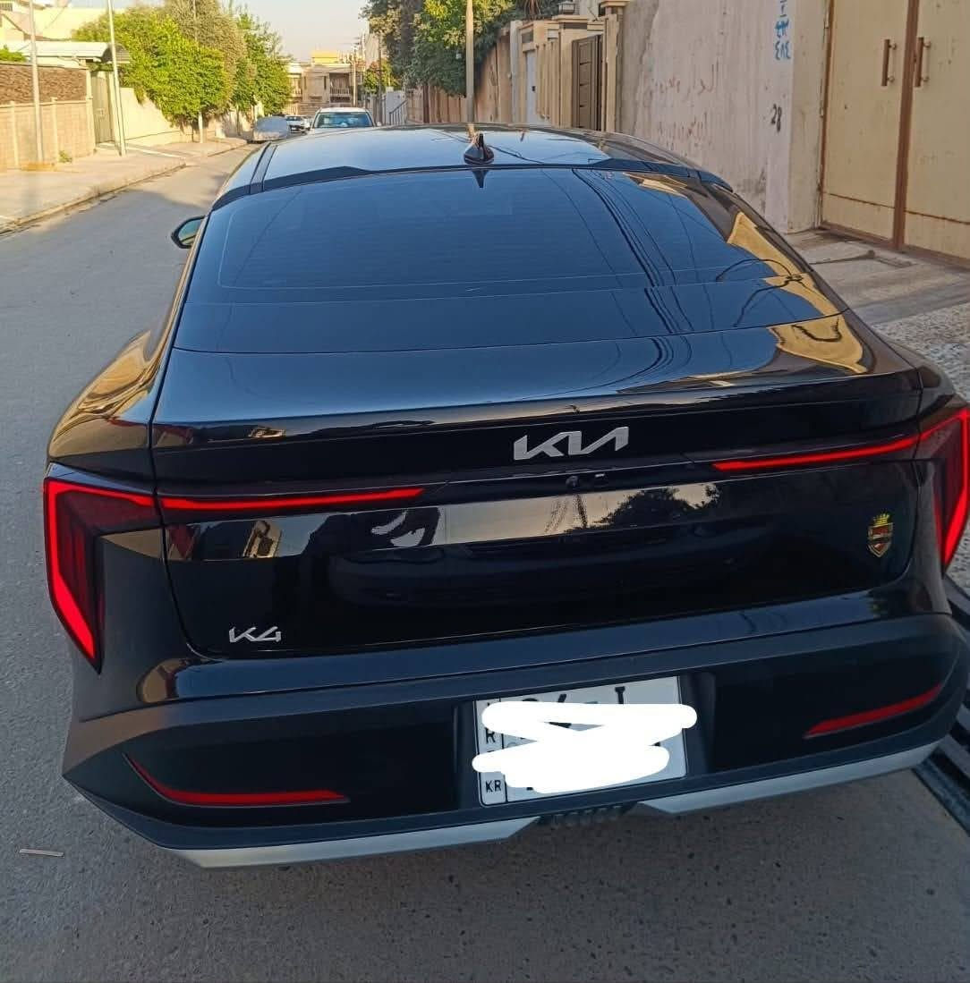 الموديل: K4 (2025)
​نص فول 
​اللوحة (الرقم): دهوك، خصوصي
​بدون صبغ 

ماشيه 21 الف كيلوا 
​اللون: أسود
​الداخلية: مقاعد جلد

​✨  المواصفات :
​كاميرا خلفية  + مستشعرات وقوف (حساسات).
​ + فتحة سقف.
لبصمة .
​نظام تشغيل عن بعد.
​مثبت سرعة 
​نظام التحكم  في الثبات
​شاشة تدعم أبل كاربلاي (Apple CarPlay).
(إيرباك

*********** موصل, نينوى
