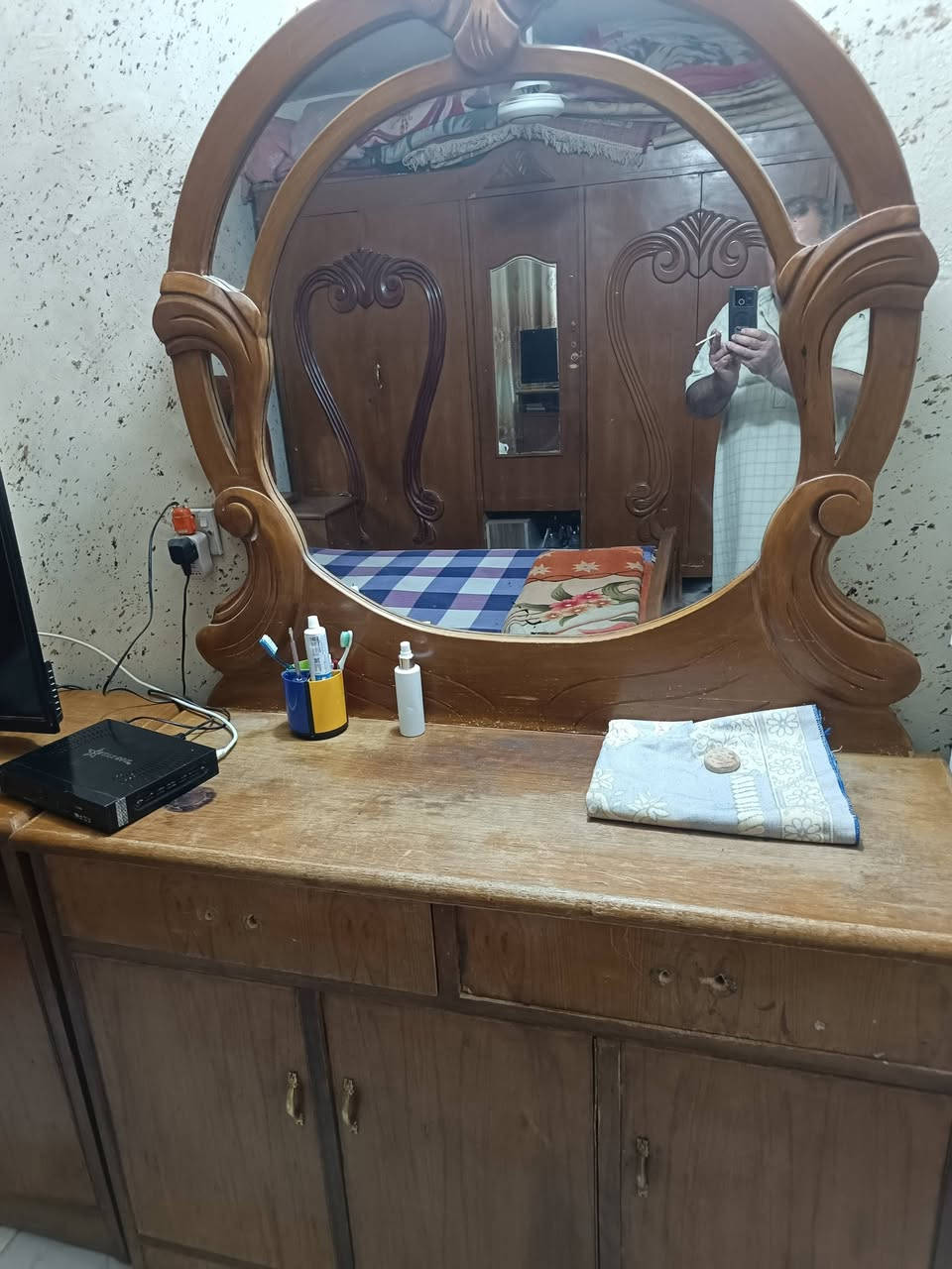 سلام عليكم . عندي غرفه للبيع
تواصل عل هاذا رقم :*********** حلل وأخذ
