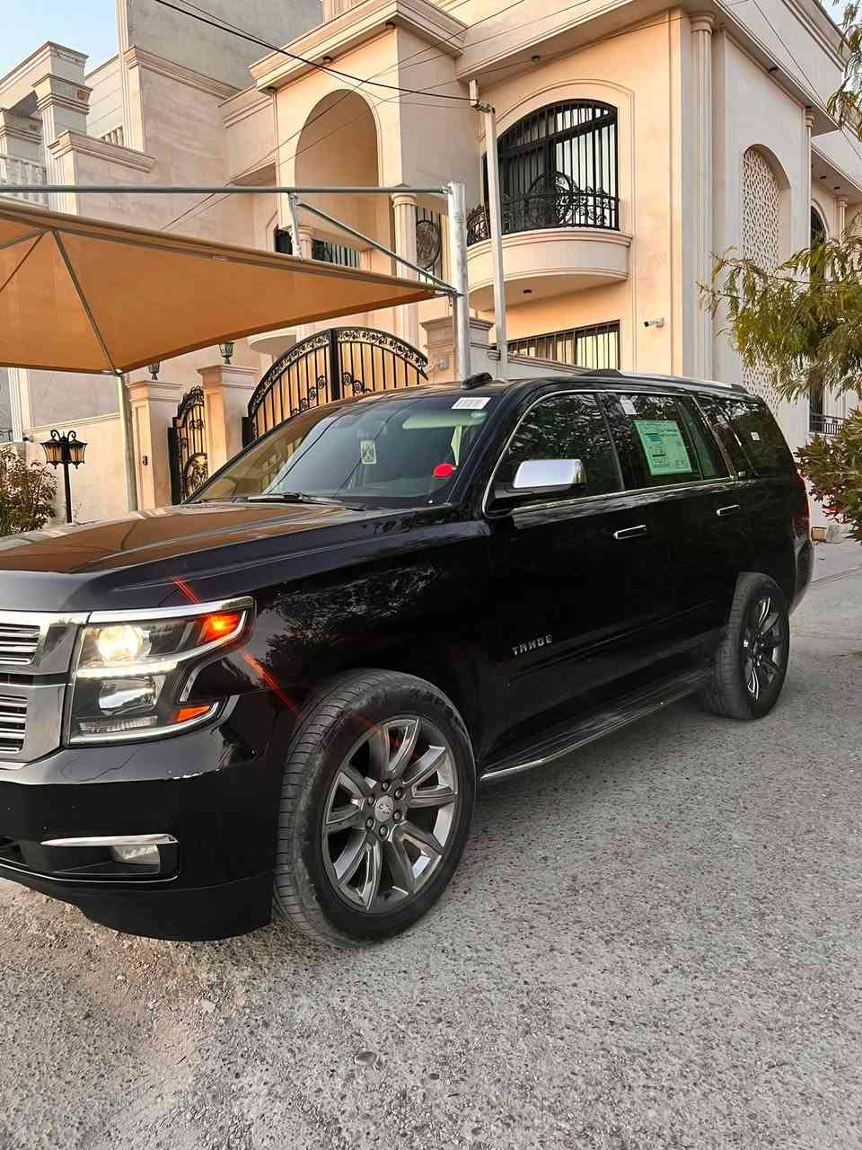 السلام عليكم 
تاهو 2016 خليجي 
كفاله عامه 
فول مواصفات Ltz 
ومواصفات Ltz الفول معروفه 
رقم اربيل باسمي 
مكانها بغداد اليرموك . السعر 350$ وبيها مجال للشراي 

رقم الموبايل ***********
واتساب ***********
