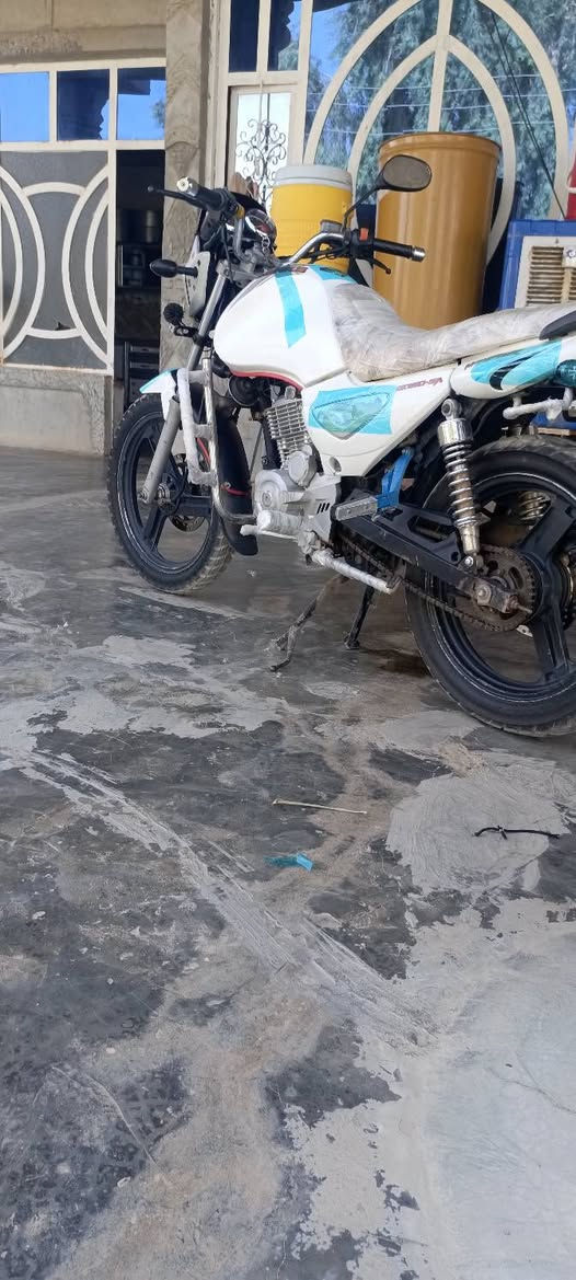 سنكي للبيع موديل 19محرك 150  زوج تواير جدد اوراق اصوليه محرك صوته ناعم نظيف حيل الموطور اي نقص مابيه 
السعر 750وبيه مجال مكاني الضلوعيه ***********
