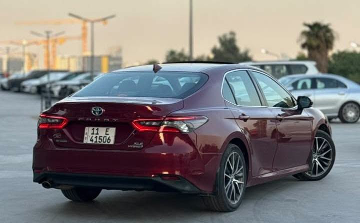 تويوتا كامري هايبرد 2022 XLE – فول مواصفات

وارد أمريكي
ماشية 89 ألف كم
محرك هايبرد اقتصادي
فئة XLE

المواصفات:
شاشة وسطية مع نظام ترفيه
Apple CarPlay وAndroid Auto
تشغيل بصمة ودخول ذكي
مقاعد جلد
مقعد سائق كهربائي
تحكم بالمقود
كاميرا خلفية
حساسات خلفية
مثبت سرعة
تحكم بالمناخ
أنظمة أمان ومساعدة للسائق

الحالة:
حادث أمامي
تبديل بنيد ودعامية كما موضح بالسونار
السيارة جاهزة من كلشي، فقط تحتاج ترتيب للدعامية الأمامية

رقم بغداد
تحويل ثاني يوم

موقع السيارة: بغداد – حي الجامعة والكرادة
رقم الهاتف: ***********
واتساب فقط
