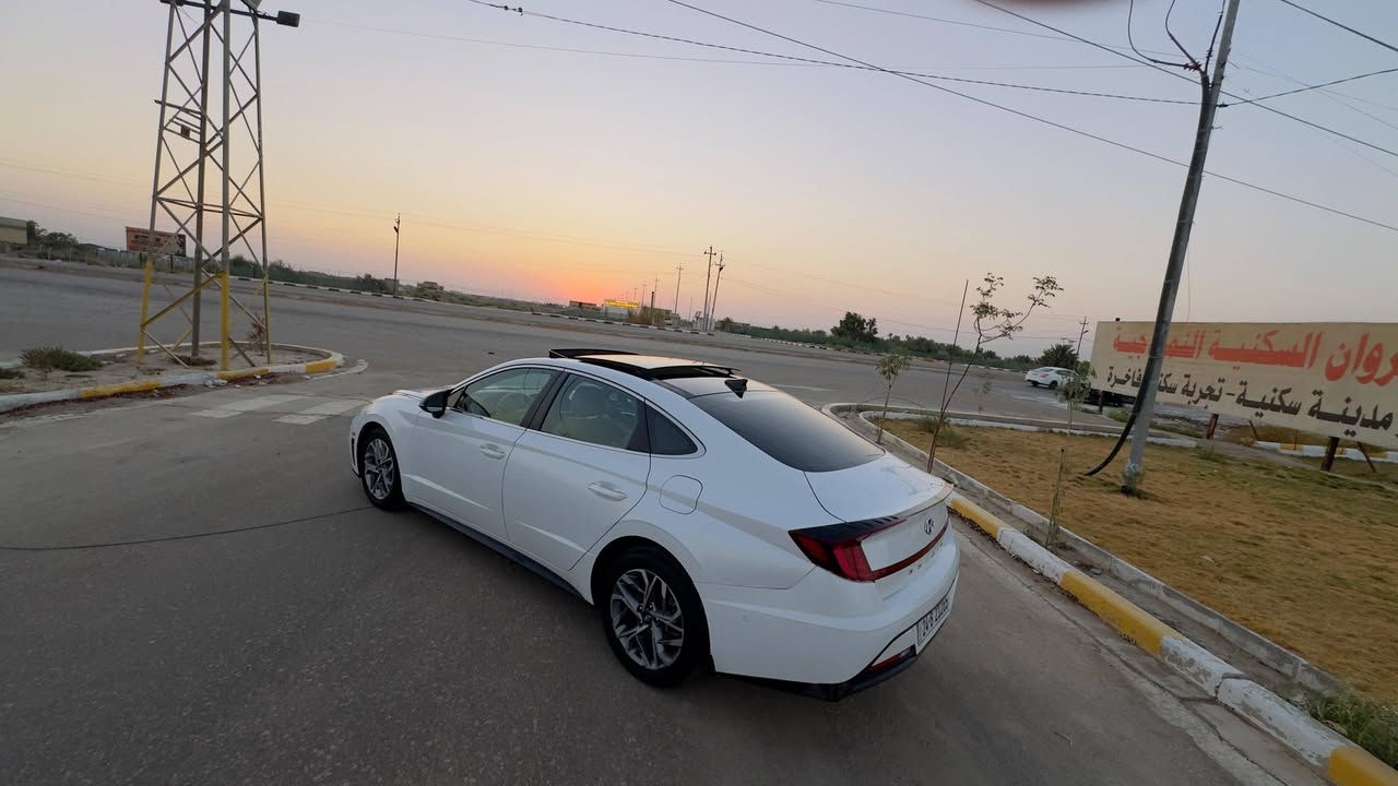 سلام عليكم سوناتا موديل 21 وراد امريكي فول مواصفات ضررها جاملغ الامامي فقط بدون ادخل مكينه 2500 كير حداديه تخم تيار تبريد ثلج خير من الله رقم الهاتف *********** غير متواجد خاص
