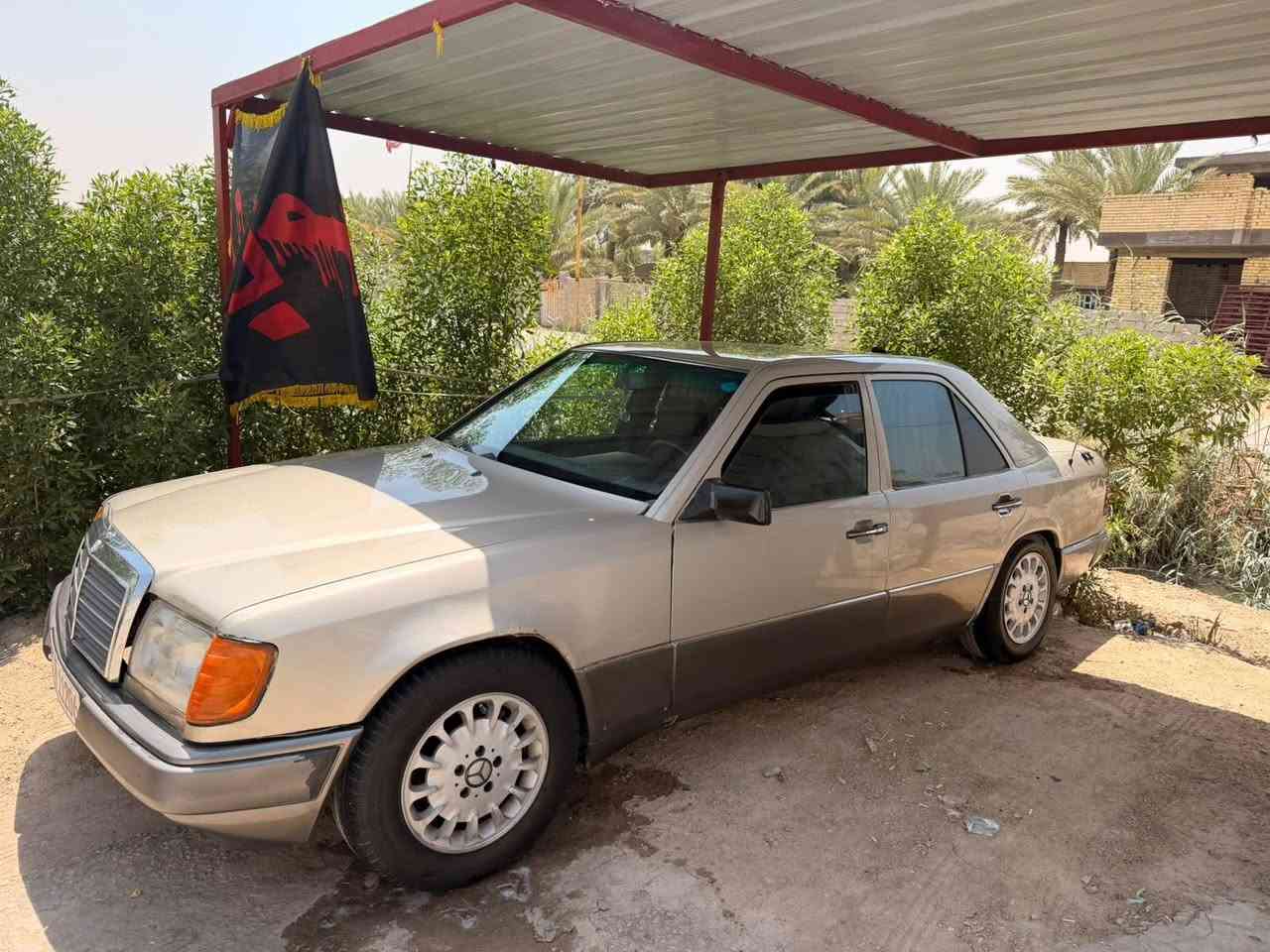 مارسدس دب للبيع او مراوس
موديل ٨٥ رقم شمالي وكاله عامه بسمي سنويه ٢٠٣٠ رقم نكليزي

يشهد الله قبل ٢٠يوم شادلهه مكينه بطه ٣٠٠٠ففتي 

سياره جاهزه من كلشي 

رقمي ***********مكاني بابل جبله
