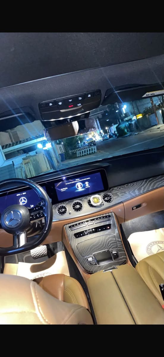 السلام عليكم للبيع فقط 
E350 . 2021 . V4 terbo
فول مواصفات 
ماشيه 30 الف حقيقي 
رقم بغداد عادي تحويل مباشر 
اخواني السياره داخل عمل بدل لون اسود 
عليها دركة amg وتخم وياله وتايرات غير البيها 
حادثه والسونار واضح امامكم 
يرادله اعادة صبغ جاملغ خلفي 
وشويه ترتيب جدآ بسيط مابيها مصرف جبير 
السعر 25000$
العنوان / بغداد  / السيدية 
***********

نص مكتوب في الصور:
- E-Class W167, W213 LTE 12:02 2.0LInline-4Turbo 1 374 km 2021 MERCEDES-BENZ E-CLASS, E 350 W1KZF8DB9MA909442 0-29849066 IAAI Location: Los Angeles South (CA) Shipping from: Los Angeles (CA) Seller: State Farm Group Insurance Sale Document: Non-repairable Sales History 2 Similar archival offers You are watching archived offer. Auction ended on Friday, May 14, 2021. Friday, May 14, 2021 10 Photos bid.cars
- E-Class W167, W213 12:02 2.0LInline-4Turbo 1 374 km 2021 MERCEDES-BENZ E-CLASS, E 350 W1KZF8DB9MA909442 0-29849066 IAAI Location: Los Angeles South (CA) Shipping from: Los Angeles (CA) Seller: State Farm Group Insurance Sale Document: Non-repairable Sales History 2 Similar archival offers You are watching archived offer. Auction ended on Friday, May 14, 2021. Friday, May 14, 2021 10 Photos bid.cars