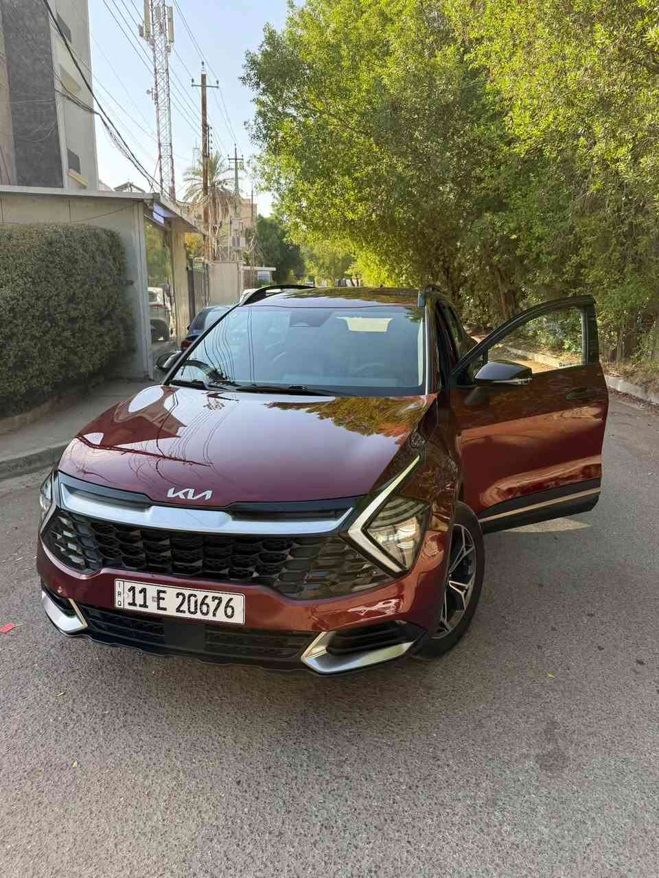 سبورتج 2023 للبيع ماشيه 16 الف زيرو السياره
السياره تجي فول موصفات عدا البانوراما
مكينه 2500 
بصمه تشغيل 
تشغيل عن بعد 
اطفاء ذاتي بالازدحام 
تدفئه بالكراسي 
كراسي جلد 
كراسي كهربائية 
ستيرين هيتر 
قطعتين تبريد 
شاشه ابل كار بلي + اندرويد اوتو 
4 وضعيات قياده 
هاند بريك كهربائي 
نظام منحدرات 
مثبت سرعه 
مثبت مسار 
ردارات اماميه 
ردارات جانبيه
 كامره هلفيه دواره 
شاحن لاسلكي 
وبعد بيها هواي موصفات 
السياره جاهزه تخم تايرات جديد 
حادث السياره قبغ جنطه فقط مصبوغ وبيها بارد بسيط بخشم البنيد 
السعر 185$ 
رقم السياره بغداد ومكان السياره بغداد الكرخ 
اتصل ***********
