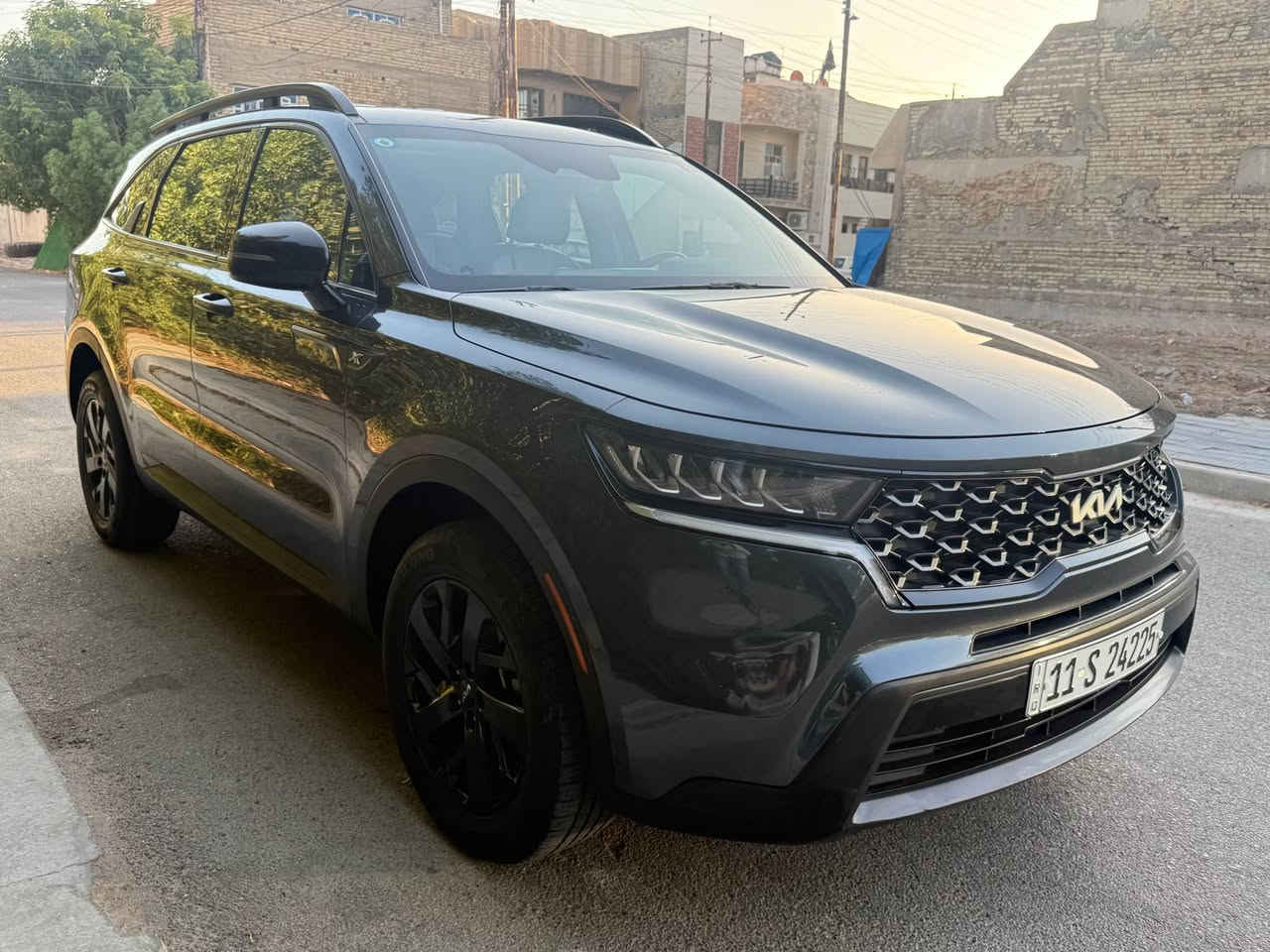 السلام عليكم
كيا سورنتو X-Line وارد امريكي فول مواصفات عدا البانوراما موديل 2022 لون رصاصي غامق 7 راكب محرك 2500 رقم بغداد بإسمي 

ماشية 38 الف ميل جديده ومابيها اي نقص
حادثها تبديل بابين صفحة السائق وبارد بالجاملغ الخلفي ايرباگ دشبول وستيرن سليمات ضارب ايرباك كشن وبرده
المواصفات:
- رادار امامي
- دفع رباعي فور ويل
- رادار تحديد مسار
- رادار جانبي Blind Spot
- بصمة
- تشغيل عن بعد
- لايتات اماميه LED
- كشنات جلد 
- كشنات اماميه تدفئه
- كشن كهرباء
- تحكم ستيرن كامل
- كروس كونترول
- نزول منحدارت
- ٣ انظمة قياده
- شاشة كبيره نظام ابل كار بلي
- كاميرا خلفيه
- جي بي اس 
- تبريد لمس
- تبريد قطعتين
- كاميرا خلفيه بلاديه
- حساسات خلفيه
- اشارات مري جانبيه
 
السعر المطلوب 223 ورقه

مكان السياره بغداد / كاظميه
*********** بغداد, العراق
