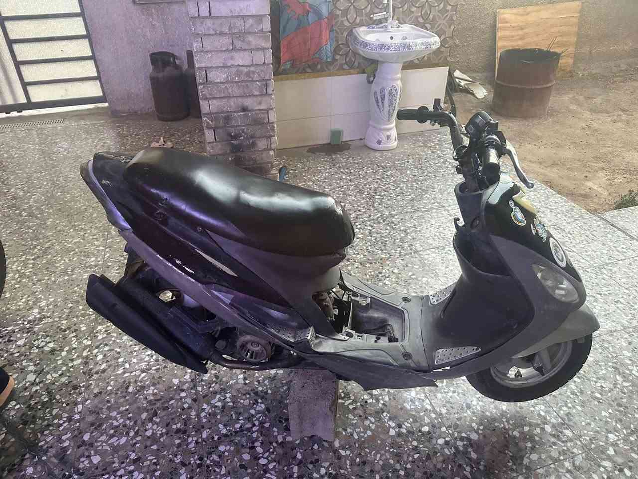 دراجه ماكس منغولي للبيع درجه نضيفه مزوده بوشه 55 شلعه ومعدل سلف وهندر فقط باتري مابيه دراجه نضيفه السعر 250 الف قفل قفل للاستفسار الرقم *********** مكان بغداد الدوره
