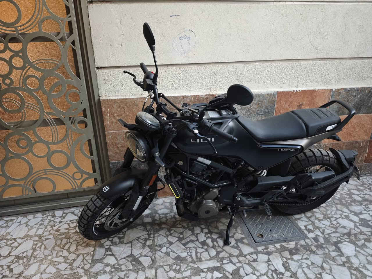 Husqvarna 401 • زيرو • ٣٠٠