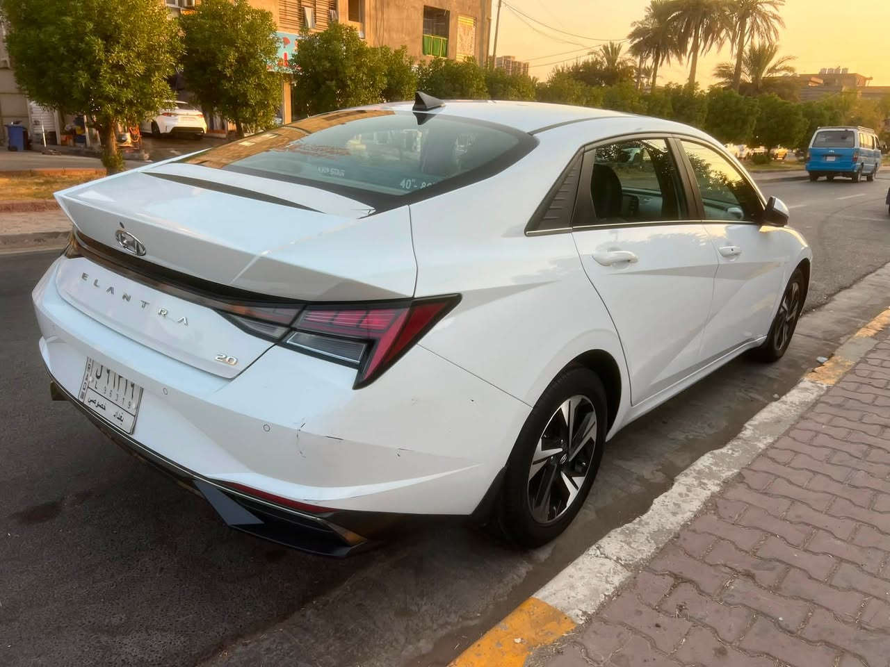 النترا 2021 خليجي مكفول
فول مواصفات واحد ع واحد 
 رقم بغداد ب اسمي 
محرك 2000
فتحه
بصمة 
شحن لاسلكي 
ماشيه 100
السعر 156وبيها مجال
العنوان /بغداد 
***********
