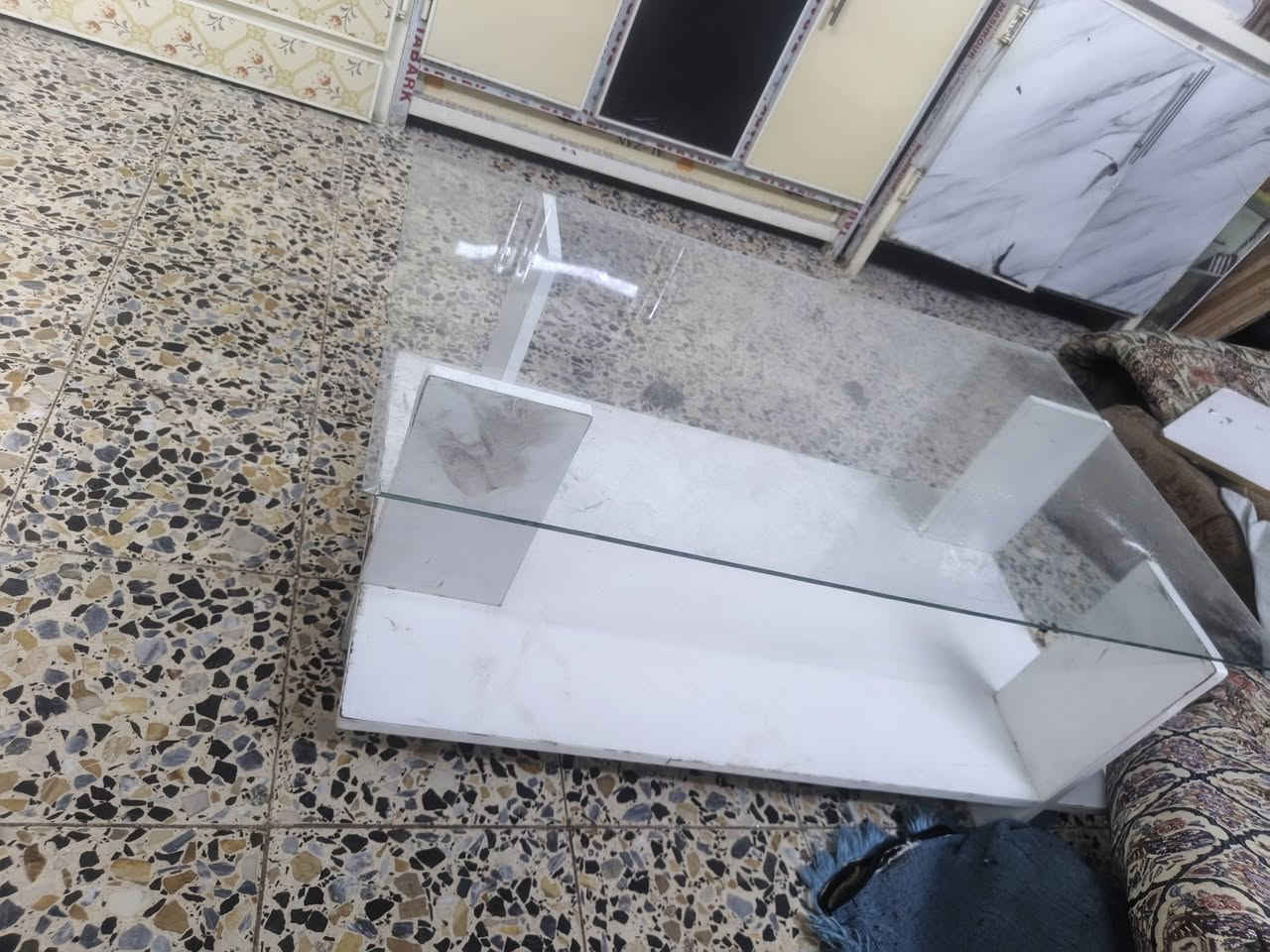 طبله للبيع كزاز نظيفه كلش سعرها 20 وبيها مجال رقم ***********
