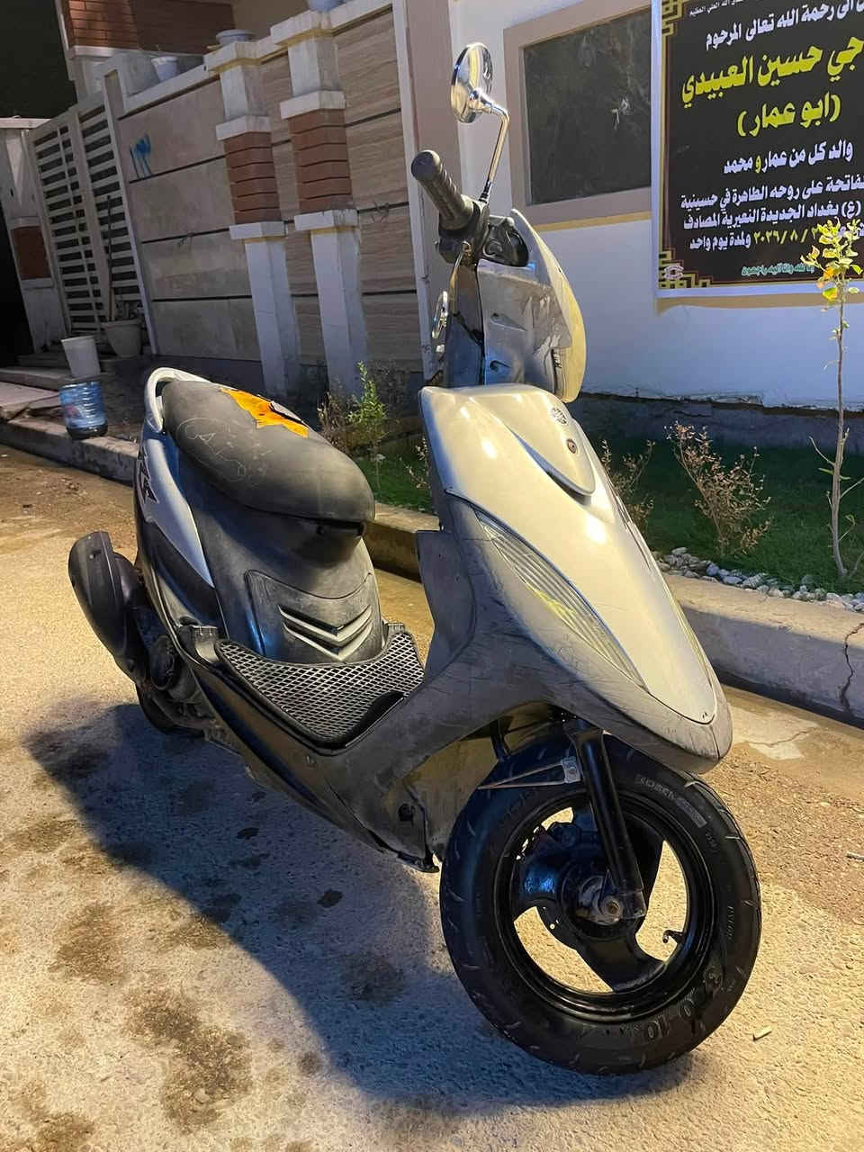 السلام وعليكم ماكس عدله بلاديه 
مكينه خير من الله شرط خرسه 49 
دراجه ختم واحد من طول لطول
قفل جنطه وستيرن بريك خلفي وامامي
دبلات بلاديه شرط متحس بطسه خير من الله 
شغاله سلف هندر 
كهربائيات من طول لطول شغاله 
سلف اشاير سكنات لايت عالي ناصي دشبول لونين
مكاني الدوره البوعيثه شراي اتصل
***********
