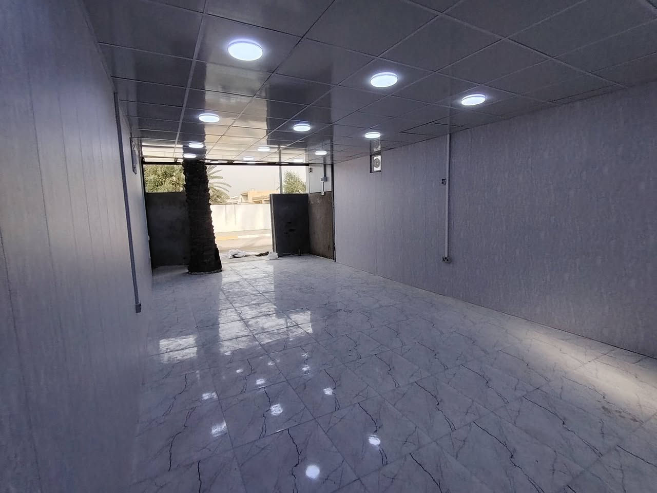السلام عليكم 
عمل كافة أعمال الحداده والسندويج بنل العادي وضد الحريق 🔥 
***********

نص مكتوب في الصور:
- الامتياز للحدادة والديكور ***********
- الامتياز للحداده والديكور *********** @4ar.c @4ar.c
- الامتياز للحداده والديكور *********** j : @4ar.co : @4ar.c