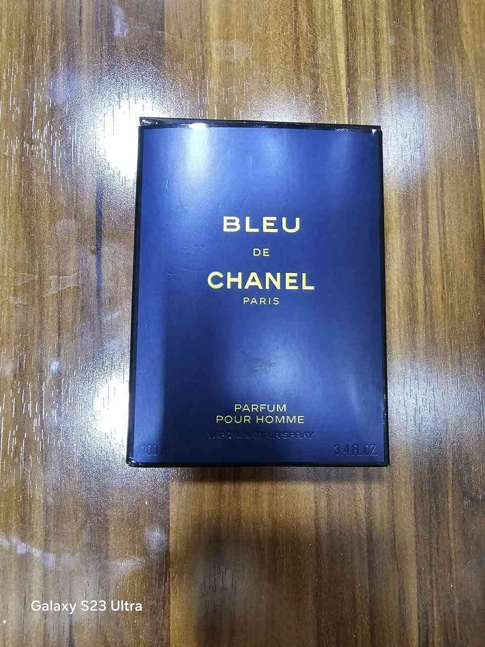 السلام عليكم حبايب عطر اجاني هدية استخدمتة فقط يومين الي يفيدة ينطي سعر شرط تستلم اصلي مو اصلي لاتستلمة ***********
