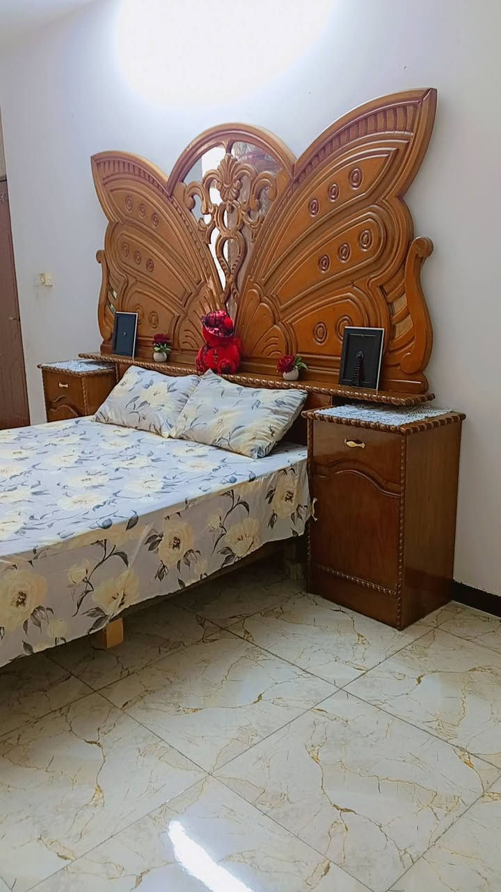 غرفه اخشاب 6ملحق نظيفه كلش مصارلي اهواي من ماخذه مكاني شهداء البياع ***********
