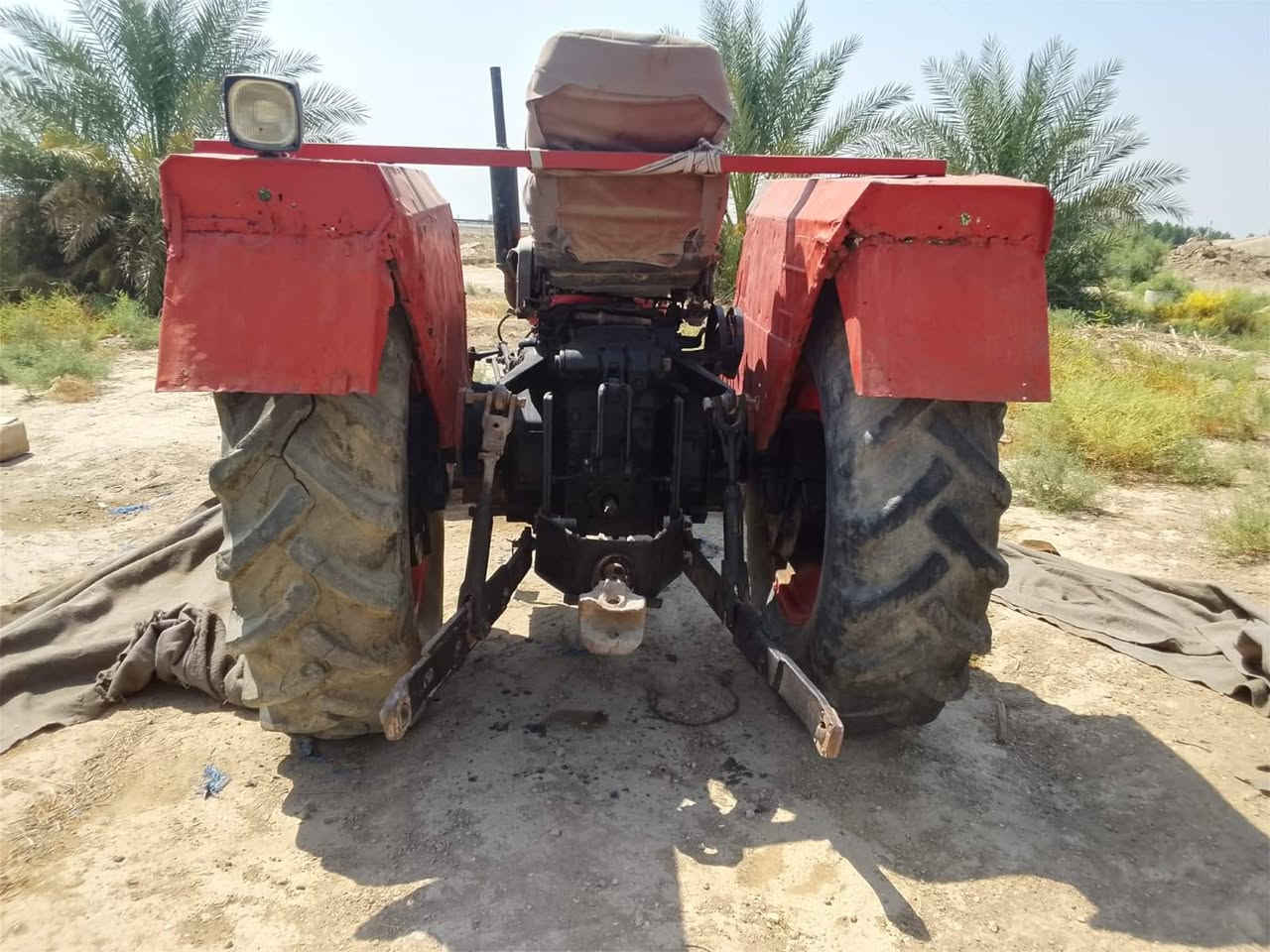 للبيع عنتر بدون موديل 88 مكينه نكره سلف تحوير بور محرك لانتقيص ولا تبخير شرط مكينه مكفوله 
المكان بابل النيل ‏للاتصال ولستفسار‪***********‬‏
