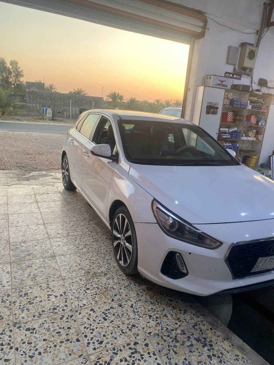 النترا Gt وادر امريكي موديل 20 محرك GDI 2000 رقم مثنى معوقين وكالة عامة باقي سنة وتصير حرة 
حادثها بنيد وجاملغ ماشيه 65 ميل حقيقي 
السعر 100 
***********
المكان السماوة
