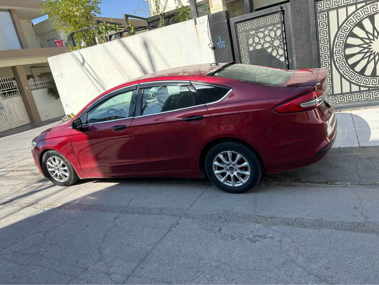 Ford fusion 2017 se 1.5 turbo 

مواصفات 
كشن جلد 
كشن كهرباء
بصمه
شاشه جبير
كامير
حساس
٥ قطع بيها صبغ بدون دواخل
بجم و خلفي كبس
٨ ورقه بيها غرامه ينزل من سعر
مكان كركوك
رقم *********** كركوك, العراق
