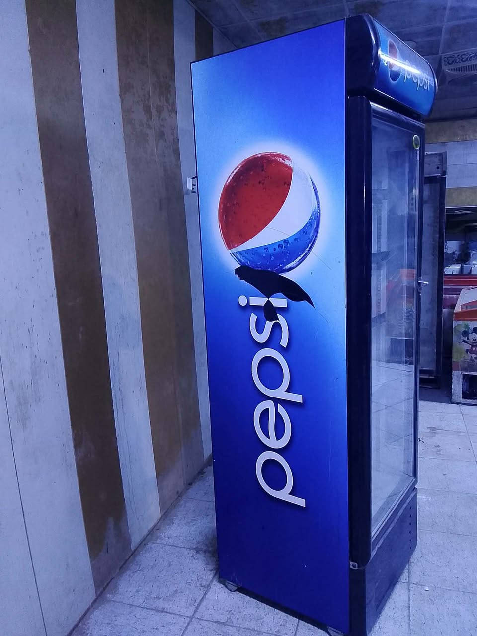 ٣٠٠ نضيف تبريد ثلج شرط الفحص
بغداد سيطرة الشعب ***********
