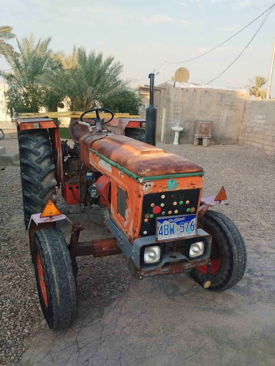 يالله سلام عليكم مكينه للبيع موديل 89 نضيفه بل الواقع احله من الصوره مكينه خير من الله تايرات جديد نكره سلف كهربايات كامله مابيها اي نقص سنويه موجوده بس بدون تحويل 

المكان ديالئ  خانقين قولاي 

الاستفسار اتصل علئ الرقم ***********
