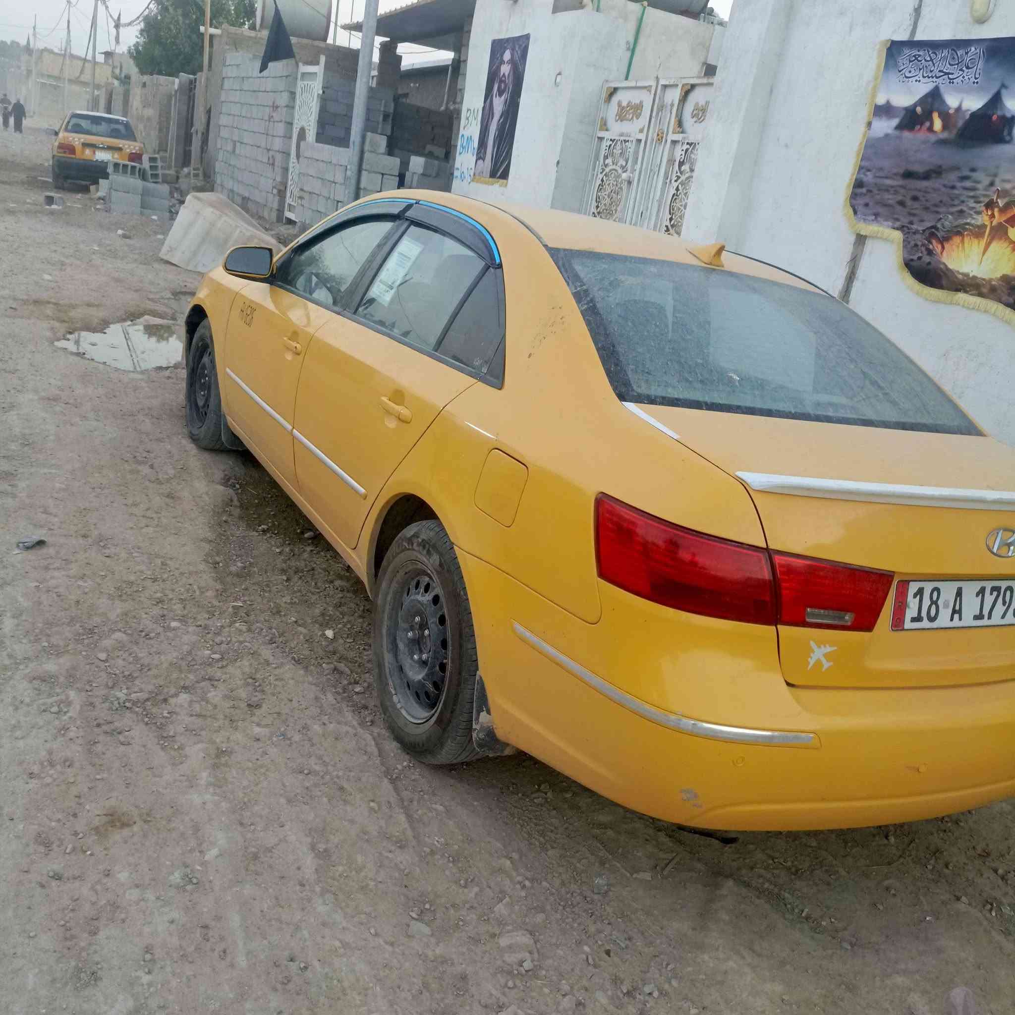 سوناتا موديل 2010 وارد امريكي مبدل بيهه جاملغ بنيد فقط كير مكينه 2400  حداديه تبريد شغال رقم نكليزي تحويل مباشر مكفوله من عيب شرعي سعر 82 وبيعه مجال بسيط مكانهه واسط قضاء العزيزية هاتف ***********
