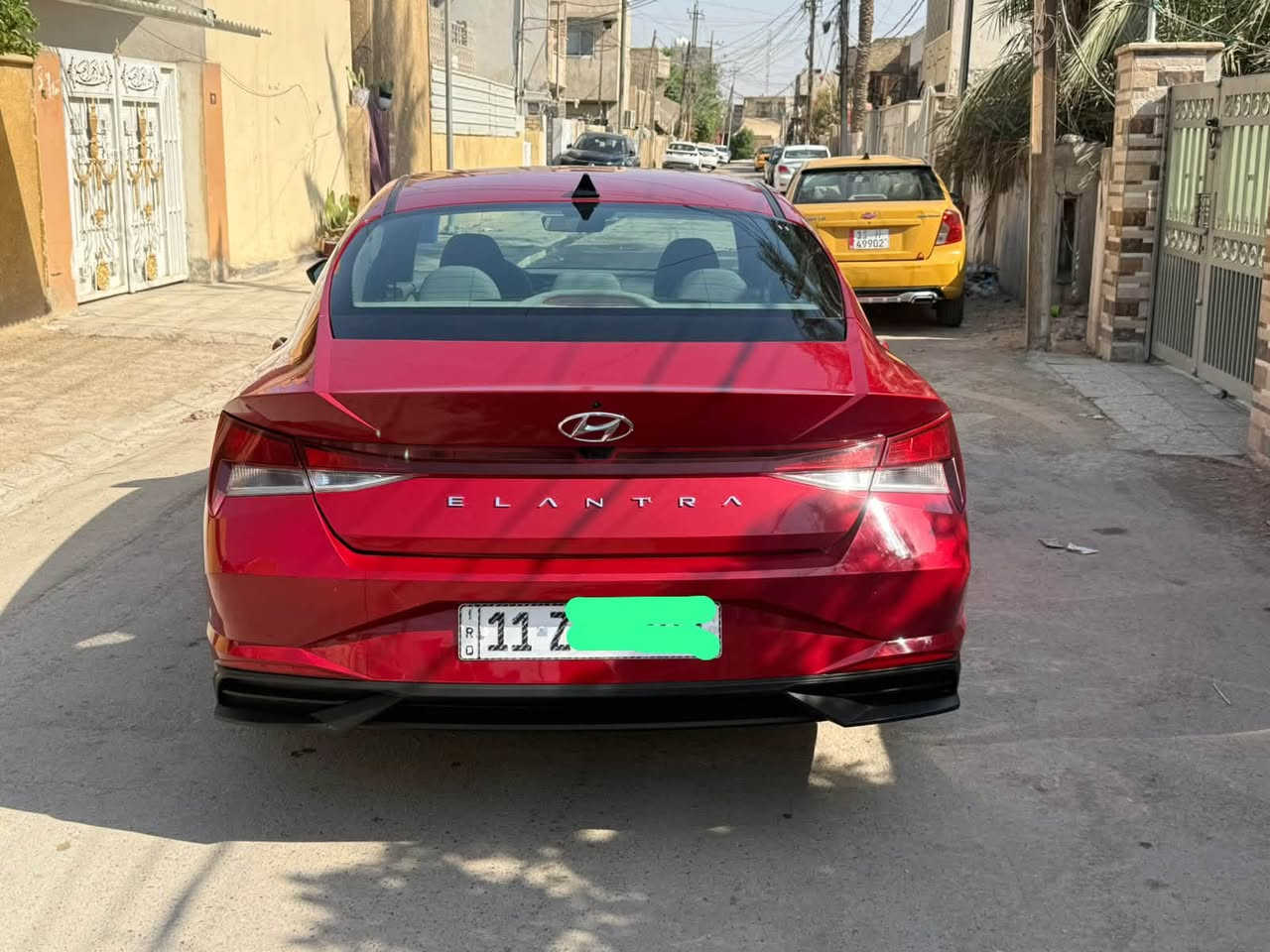 السلام عليكم
النترا 2023 امريكي 
حادثها جاملغ وبنيد.  
مكينه 2000دوش. 
كيرها بلادي  
تبريد ثلج ⛄️. 
السياره فول مواصفات من عده الفتحه 
بصمه تشغيل  
بصمت ابواب 
تشغيل ع بعد 
رادارات جانبيه 
رادرات اماميه 
وقوف ذاتي. 
3وضيعات قياده. 
شاشه كامره بلاديه 
كار بلي بلادي.  
وبعد بيها هواي مواصفات. 
صدر امامي خلفي كله جديد. 
تخم تاير. جديد 
ويل كب جديد 
السياره جاهزه ع اخير شي ربع ما تصرف عليه 
ماشيه 63 km
السياره بسمي. رقم بغداد جديد هزه جديده 
مصفره غرامات. 
السعر 126 وبيها مجال  
مكان السياره بغداد 
***********
