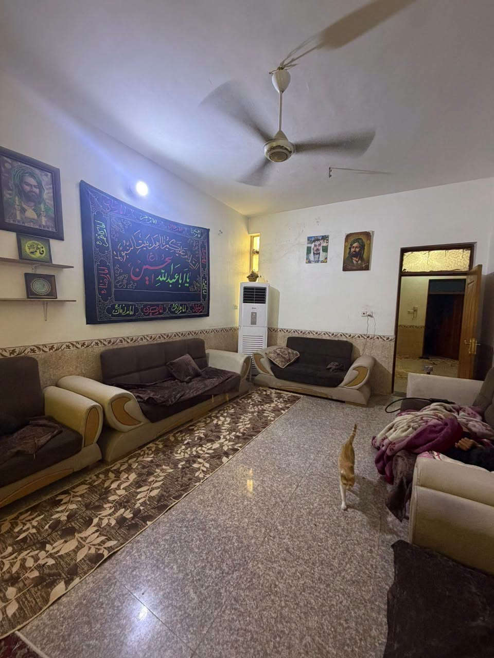 🌿 على بركة الله تعالى

___________________

🏡 دار للبيع طابو صرف

✅ الموقع الديوانية حي الزهراء خلف المعهد قرب شارع ٣٠ الصب شارع السيطرة القديمه

✅ المساحه ٢٠٠ متر

✅ يحتوي الدار غرف عدد ٢ وصاله واستقبال ومطبخ وصحيات داخلية وخارجيه ومناور وكراج كبير

✅ الدار مطلوب مبادرة ٧٦ مليون

✅ السعر سوي متابعه للصفحه و علق بالصلاة على محمد وآل محمد يجيك السعر خاص

☎️ للاستفسار ***********

🏤 مكتب ابو عبدالله الشمخاني للعقار

⬆️ عندك عقار تريد اتبيعه دزه خاص والباقي علينه
