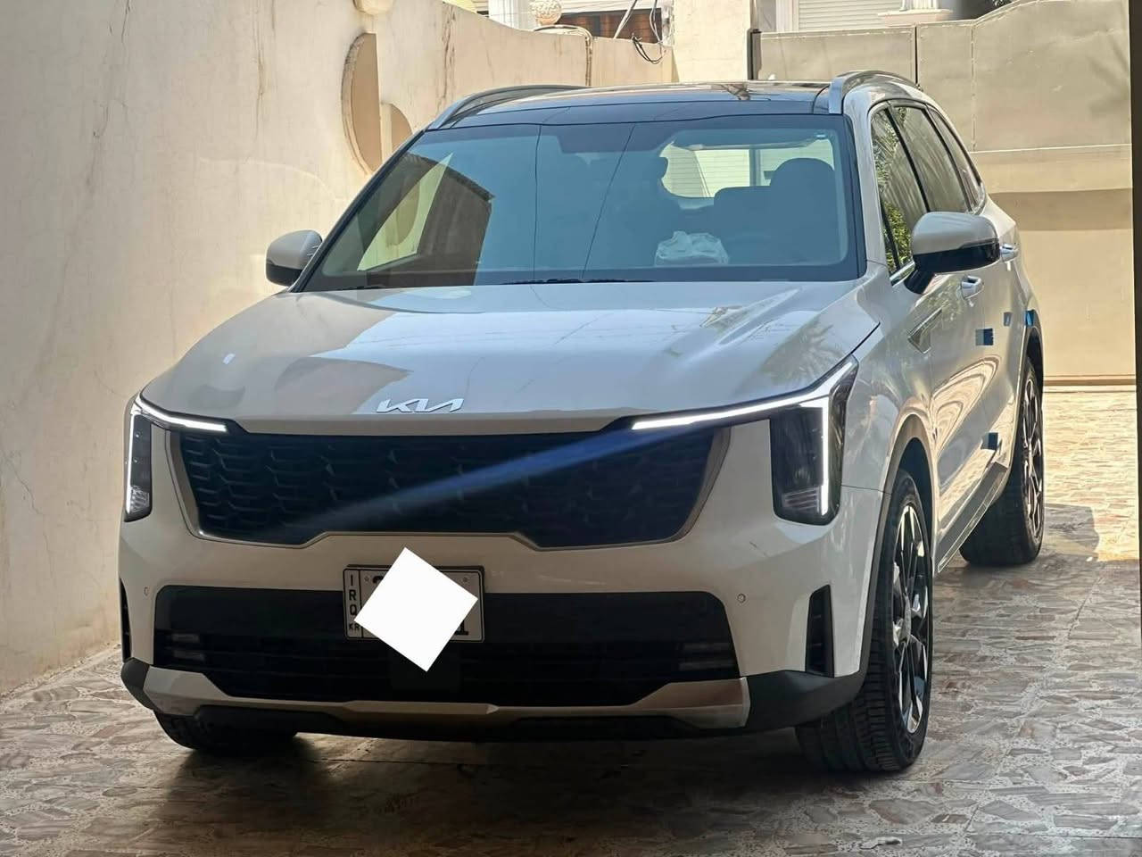 سورنتا موديل ٢٥ فول مواصفات زيرو ماشيه ٣٠٠٠ السعر ٣٢٠ وبيها مجال اتصل وادلل ***********

