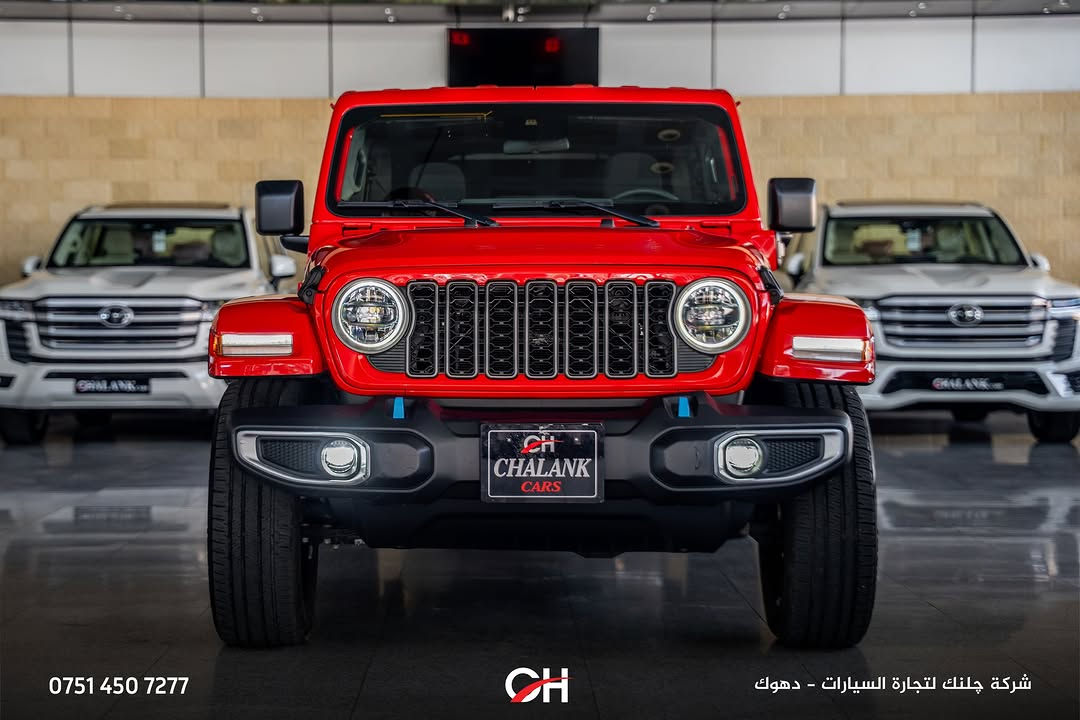 Jeep Wrangler Sahara 4xe

السنة: 2024
الممشى: 34,000 ميل
السعر: 32,500$
الحالة: بوند تبديل – بدون أضرار داخلية وبدون فتح Airbags
الموقع: دهوك

المحرك ونظام الدفع:

* محرك 4 سلندر 2.0 لتر Turbo Plug-in Hybrid
* القوة: 375 حصان
* العزم: 637 نيوتن متر
* ناقل حركة أوتوماتيك 8 سرعات
* نظام دفع 4x4

المواصفات:

* فئة Sahara 4xe
* نظام Plug-in Hybrid
* شاشة Uconnect
* Apple CarPlay + Android Auto
* كاميرا خلفية
* حساسات ركن
* تشغيل ودخول ذكي
* مثبت سرعة
* مصابيح LED
* جنوط ألمنيوم
* أنظمة أمان ومساعدة السائق

📞 ***********
شركة جلنك وليد صبري – دهوك

#Chalank_cars_duhok

نص مكتوب في الصور:
- *********** CH شركة چلنك لتجارة السيارات - دهوك
- *********** CH شركة جلنك لتجارة السيارات - دهوك