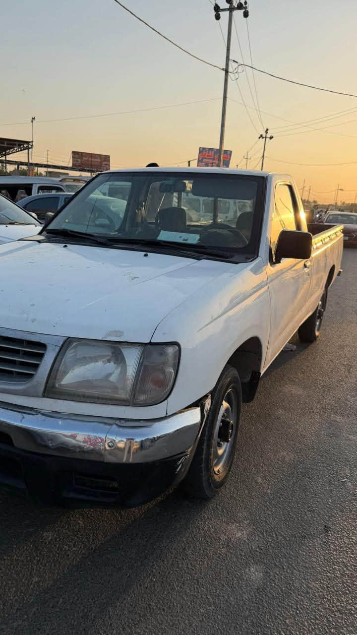 نيسان بيكم 2002للبيع كفاله من ضربه وصبغ كير مكينه حداديه كفاله مكانها كربلاء ***********
