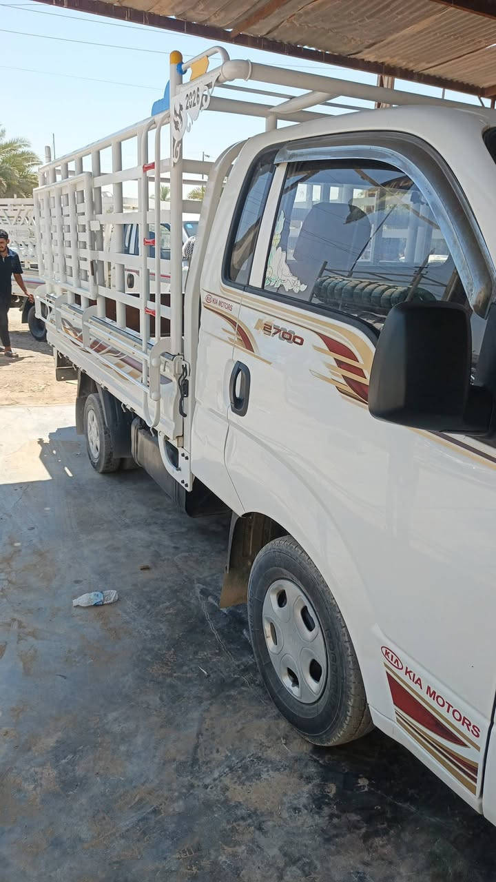سلام وعليكم كيه للبيع موديل ٢٠١٤ سيارة مكفولة من كلشي رقم بابل السعر ١٠٥ بيه مجال حك الجيه الشراي يتصل ***********
