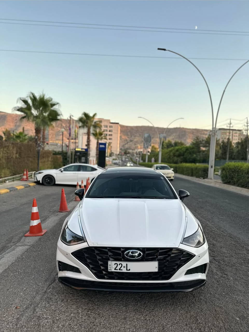 هونداي سوناتا (فول 1/1)
موديل :2023
لون : ابيض
وارد :كندي 
محرك : 1.6 تيربو✈️
عداد المشي 27 الف بالكارتون بعدها  
مواصفات 
بصمة 
بصمة ابواب 
تشغيل عن بعد 
شاشه حجم كبير تدعم كار بلي 
كامرة خلفية
حساس خلفية  
لد امامي خلفي 
اشاير مري 
نقط عمياء
كشنات كهرباء + كشن حار كشن بارد +ستيرن حار
جنطة بصمة + دكمه +حساس عند الاقتراب
تنبيه خروج عن مسار 
رادار امامي خلفي وجانبي 
فول حساسات اوتو ستوب 
تحكم وضعيات قيادة 
اوتو هولد 
فول تحكم ستيرن مع قيادة ذاتيه 
سايد بريك كهرباء
داخل اسود سقف كنتارة اسود
بانوراما 
قطعتين تبريد 
شاشه تبريد منفصل 
سستم سماعات 12
شحن واير لس 
سيارة بدون صبغ كفالة عامة حتا دعاميات بدون صبغ 
عنوان دهوك 
سعر مناسب جدا
للاستفسار :***********
*********** دهوك, العراق
