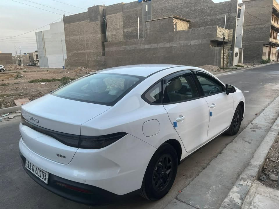 🚗⚡ ا BYD سيل 5 2025 ⚡🚗
🔥 سيارة تجمع بين القوة، التكنولوجيا، وقلة الصرفية 🔥

✨ مثالية للاستخدام اليومي داخل المدينة وخارجها

💸 توفير بالبنزين

🔋 اعتماد ذكي على الكهرباء

😌 قيادة ناعمة وهادئة

🔹 فتحة سقف (سلايد) 🌃

🔹 نظام هايبرد DM-i ⚡

🔹 محرك 1.5 لتر + كهرباء ⚡

🔹 صرفية وقود ممتازة ⛽💚

🔹 شاشة وسطية كبيرة 📱

🔹 تصميم شبابي ورياضي 😎

🔹 أنظمة أمان متقدمة 🛡️

📌 إذا تدور على سيارة عملية، عصرية، وتوفر عليك

👉 BYD سيل 5 هي الاختيار الصح ✔️🔥

السيارة ماشية 22 قابل للزيادة

بيها ملاحظة بسيطة موجودة بالمنشور 

مكاني مجمع الزهور نهاية سريع محمد القاسم خلف مرور الرستمية

📞 للاستفسار والتواصل:

***********
