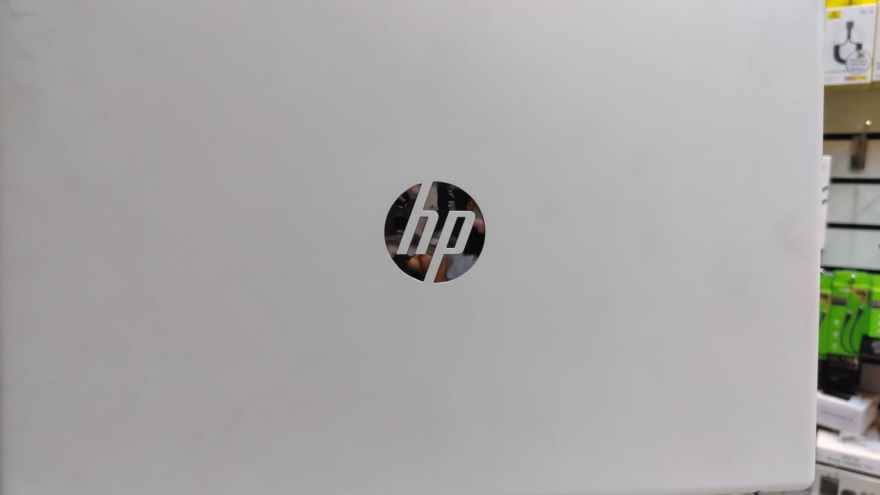 Ryzen 5 7520U • رام 8GB • 512GB NVMe