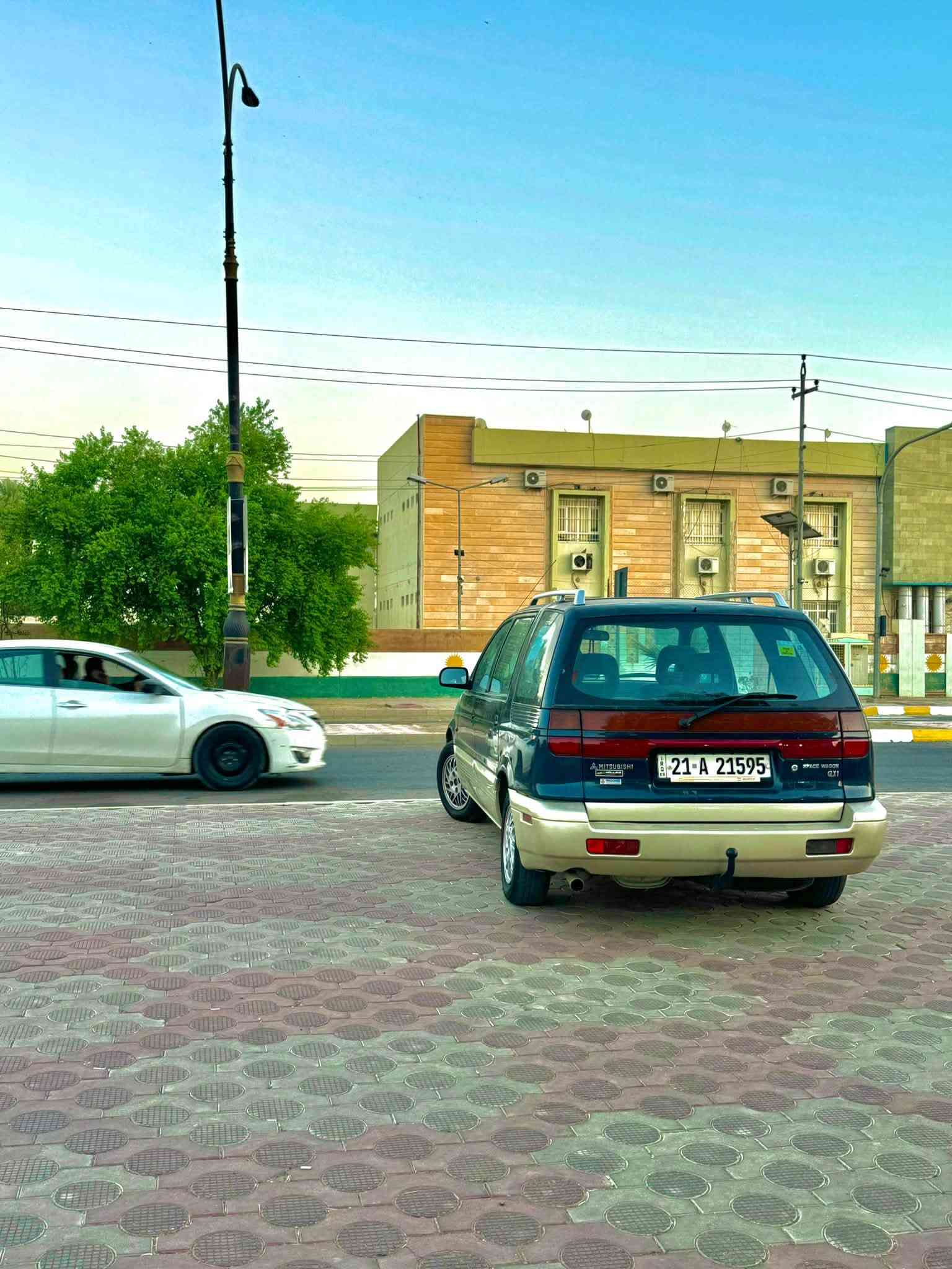 سبيس واكون • ٧ راكب • ٢٤٠ الف