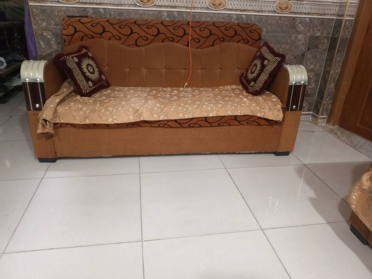 كروتات • نظيفات • الاسكان الصناعي