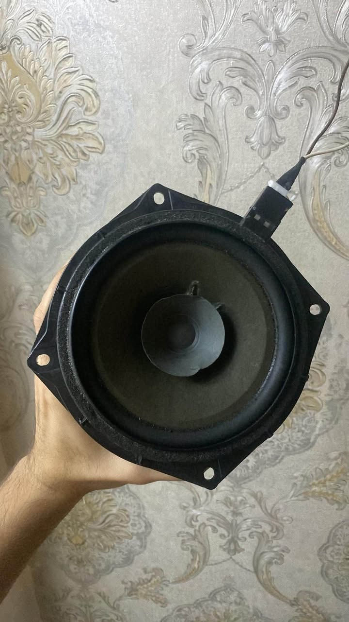 JBL اصلي • ٦.٥ إنج • الامين الثانيه